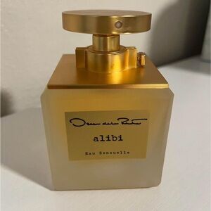 Oscar de la Renta Alibi Perfume